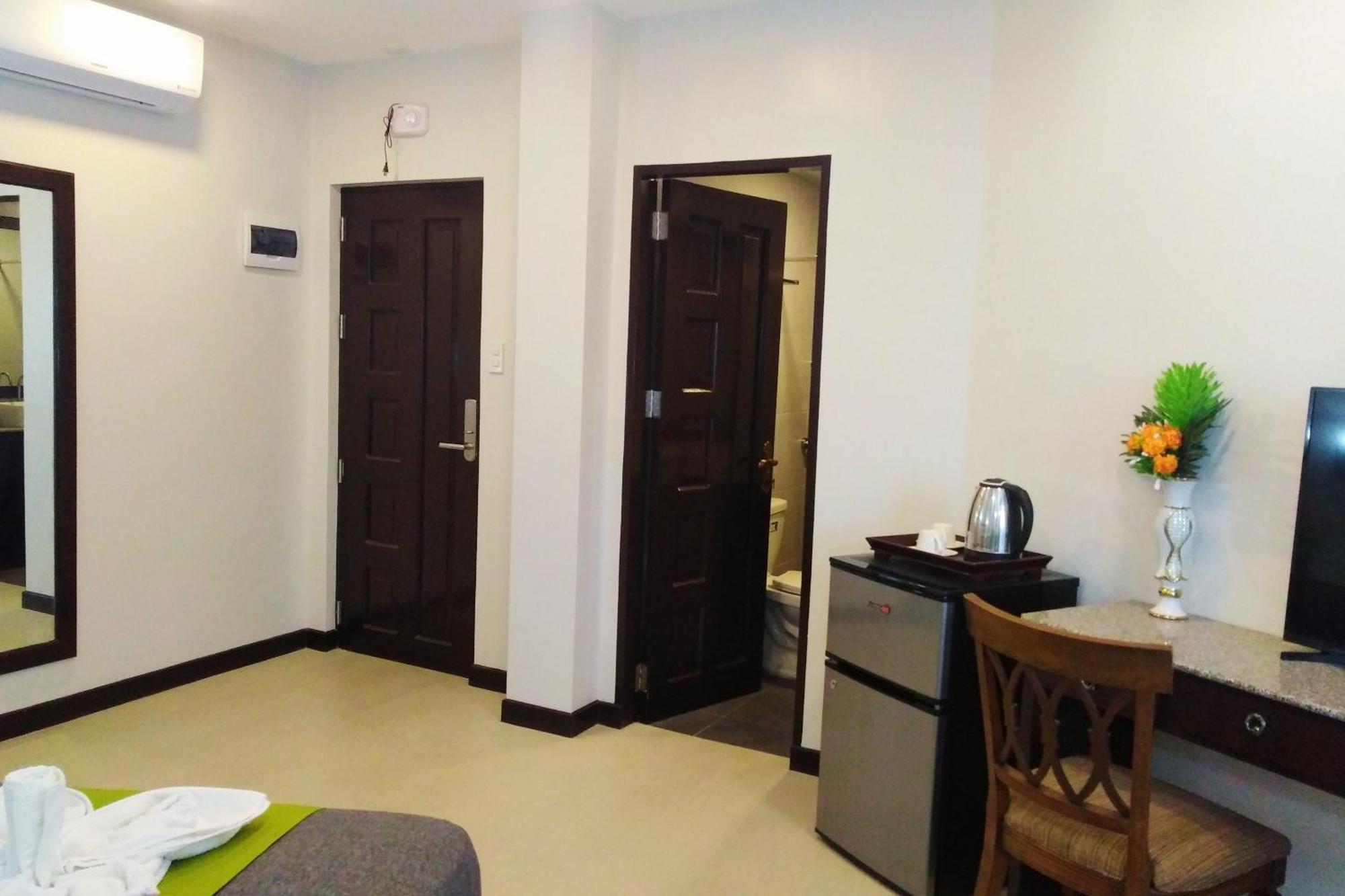 Venezia Suites Hotel Iloilo Oda fotoğraf