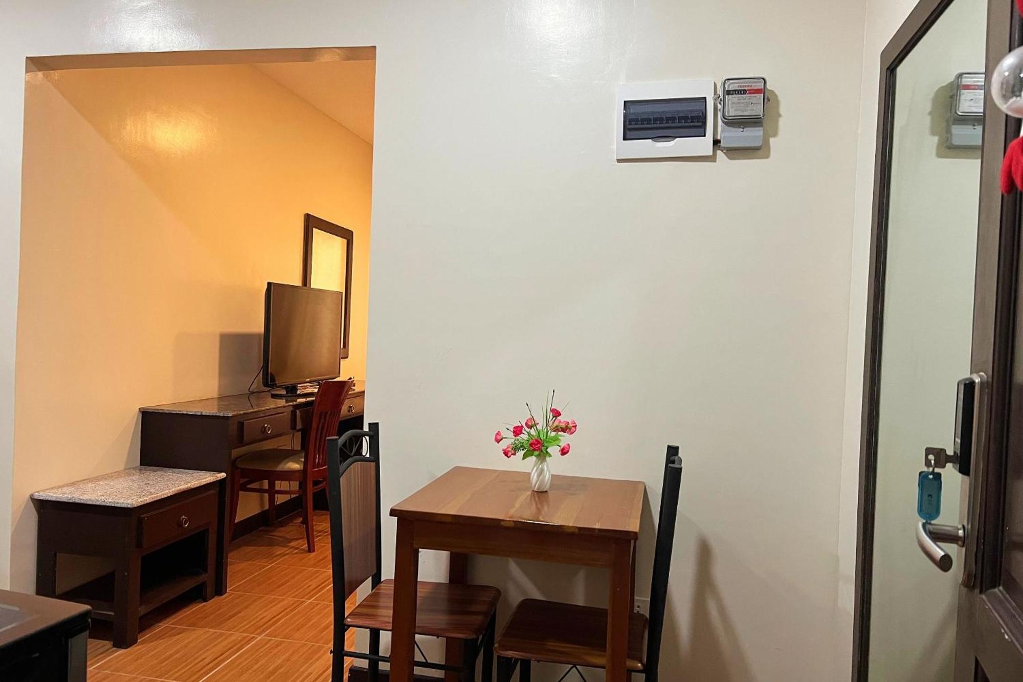 Venezia Suites Hotel Iloilo Oda fotoğraf