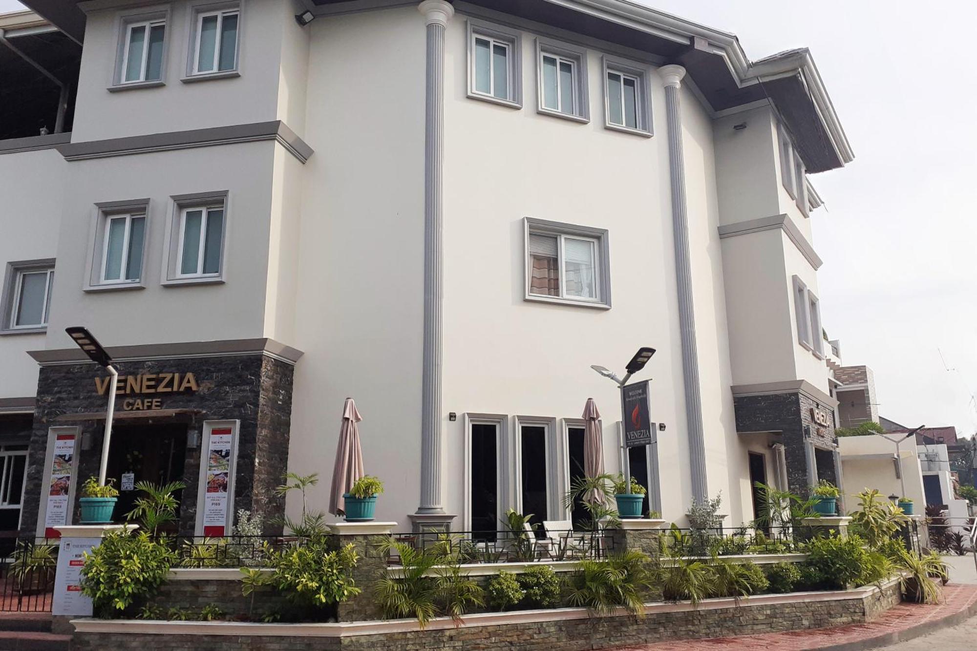 Venezia Suites Hotel Iloilo Dış mekan fotoğraf
