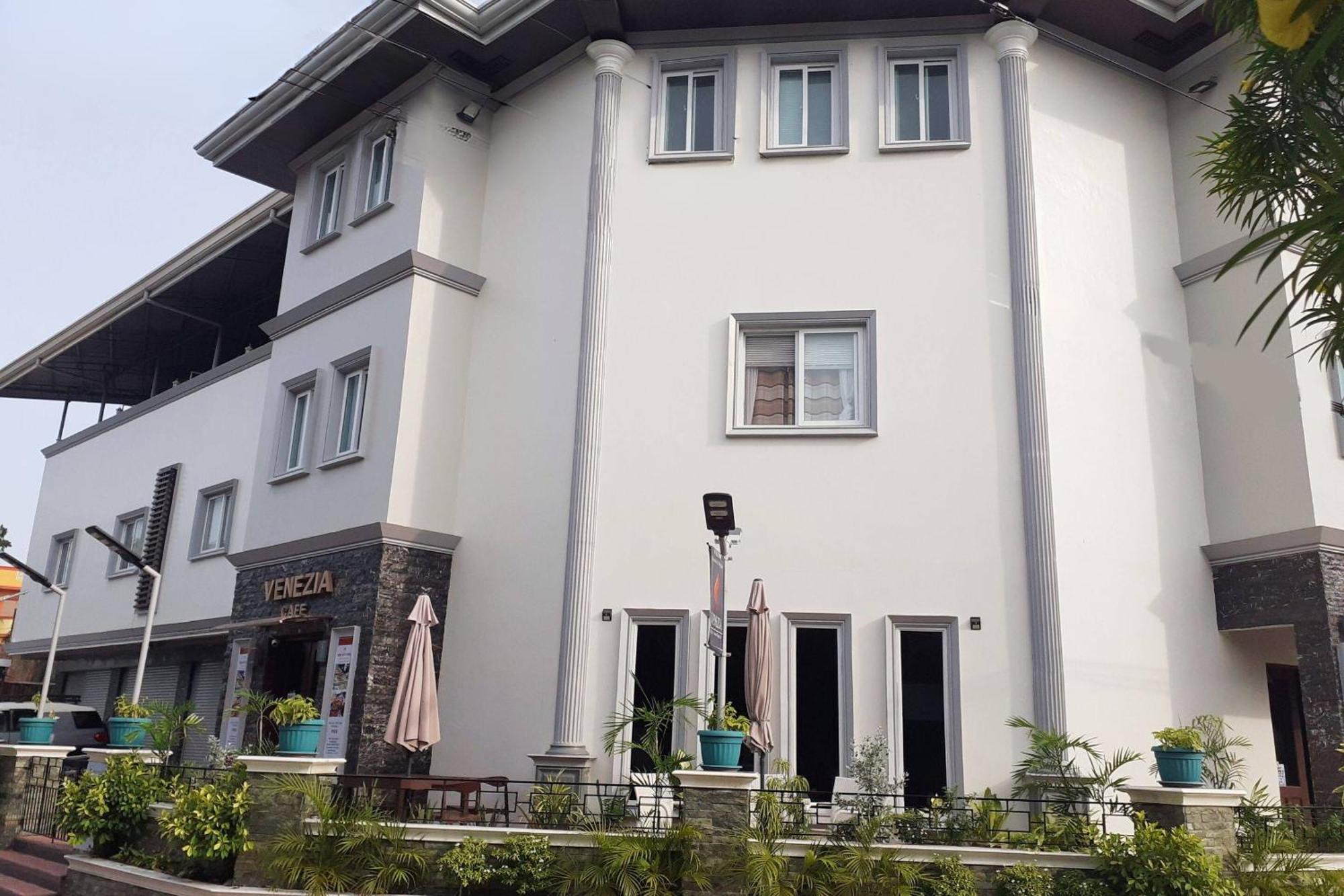 Venezia Suites Hotel Iloilo Dış mekan fotoğraf