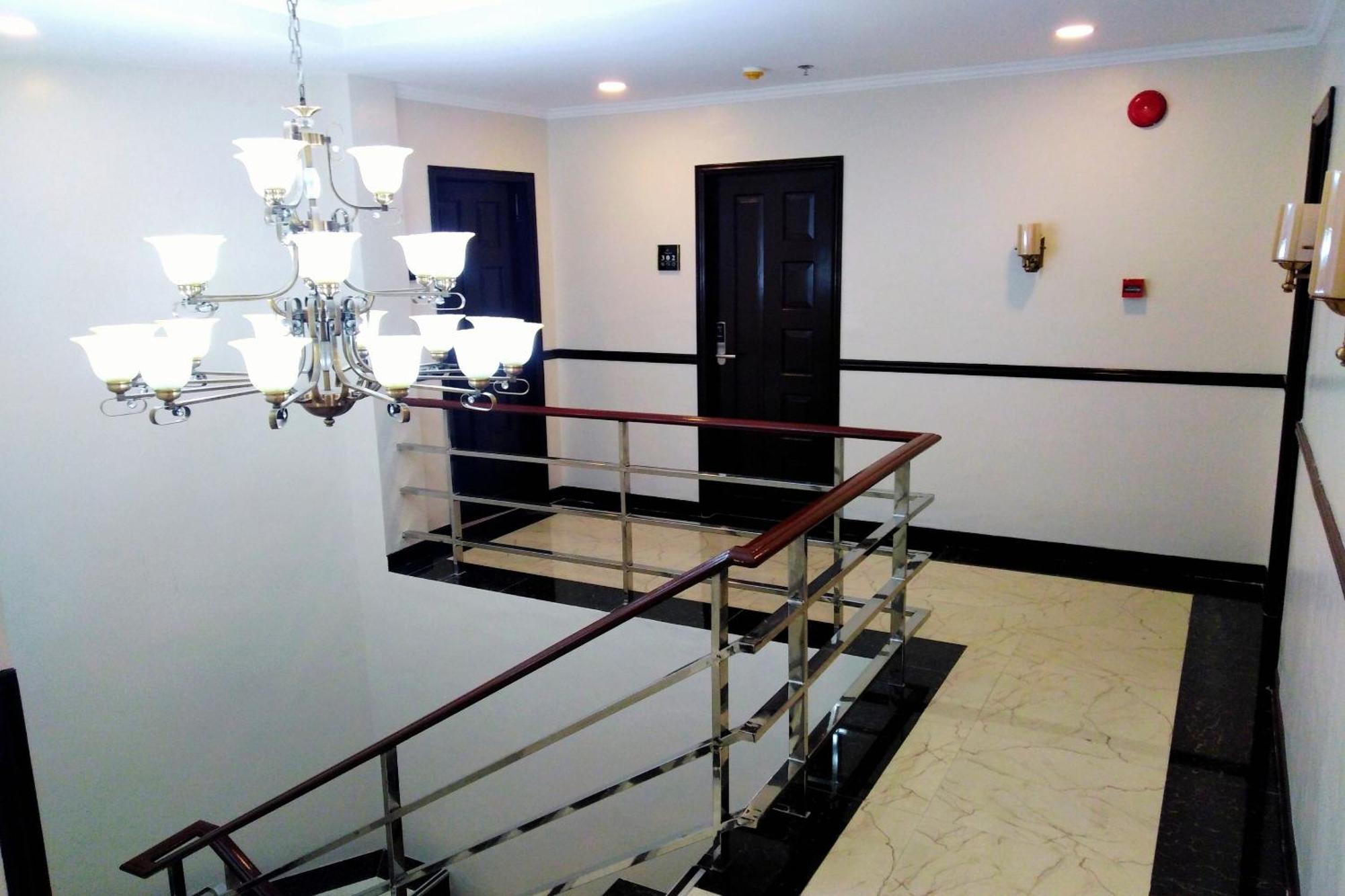 Venezia Suites Hotel Iloilo Dış mekan fotoğraf